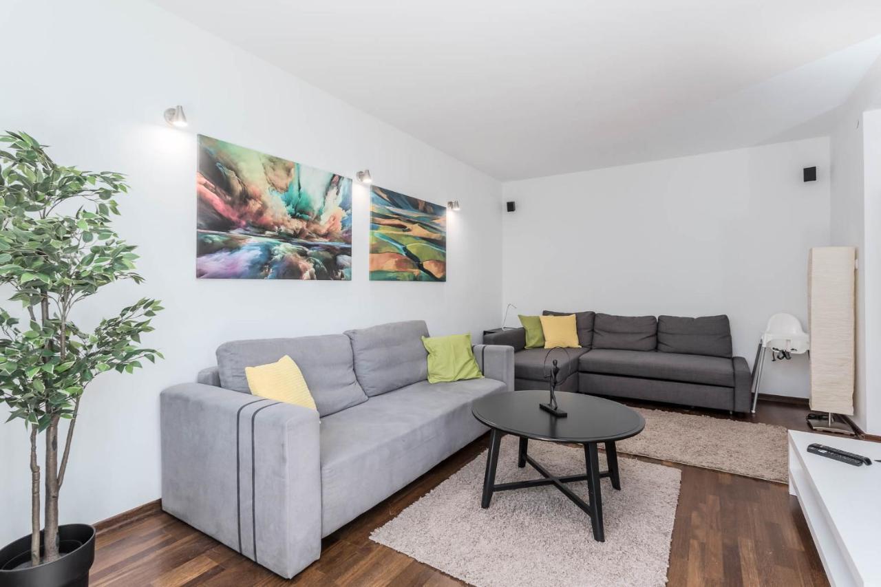 Chill Apartments Kabaty Family Varsovia Exterior foto